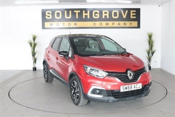 Red Used 2018 Renault Captur Iconic SUV | £8,989 (Good price) - Image 1/1