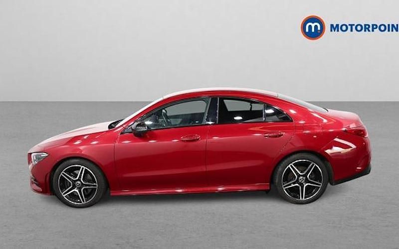 Used Mercedes CLA200 Executive 163 HP (119 kW) 2022 Red Sedan