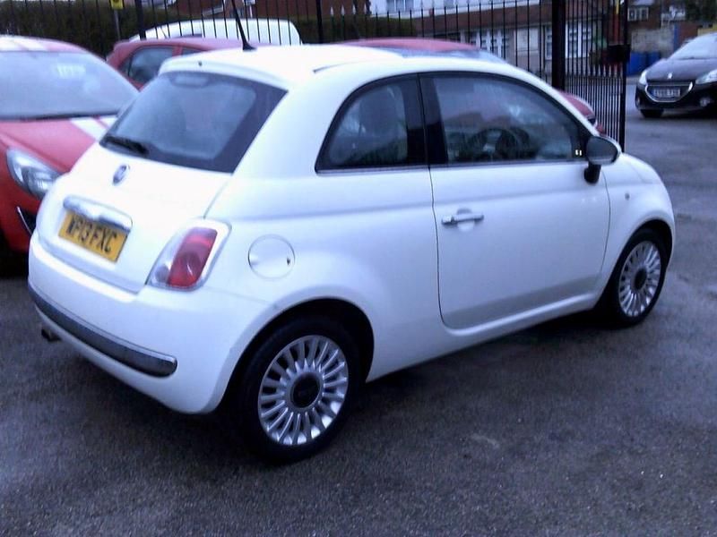 Used Fiat 500 Lounge 2013 White Hatchback