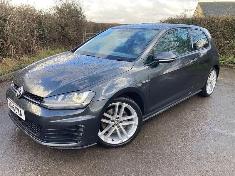 Grey Used 2016 VW Golf VII GTD Hatchback | £5,995 (Fair price) - Image 1/4