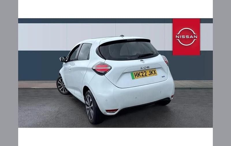 Used Renault Zoe GT-Line 100 kW (136 HP) 2022 White Hatchback