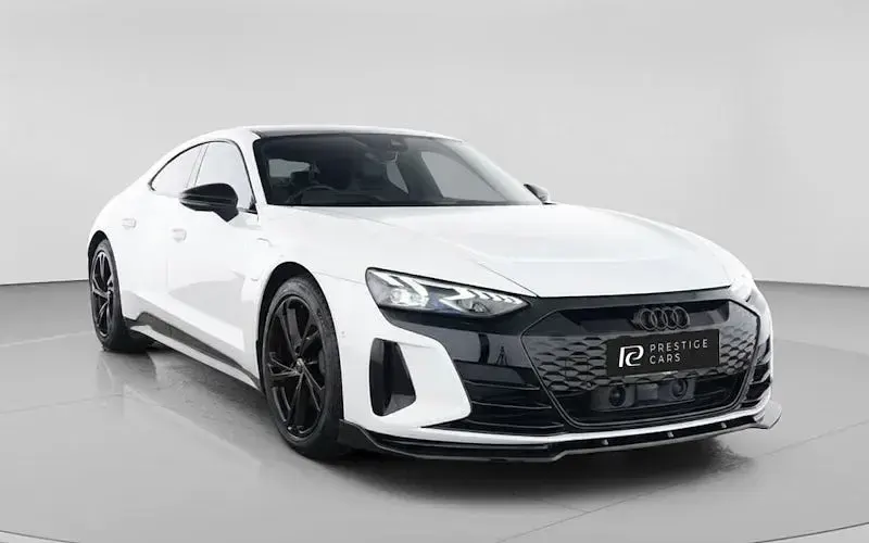 Second-hand Audi e-tron GT quattro 389 kW (530 CP) 2024 Berlinǎ
