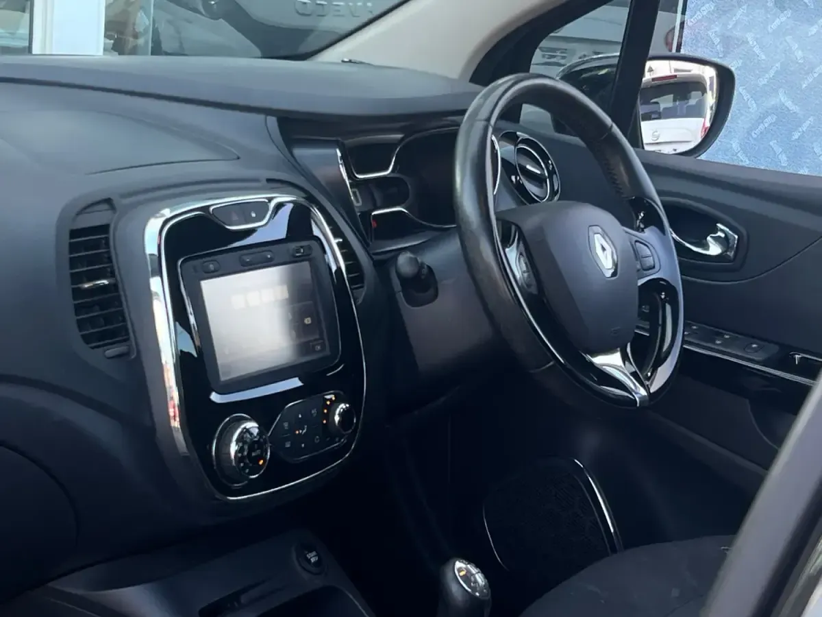 Gebraucht Renault Captur Dynamique 2016 Schwarz SUV