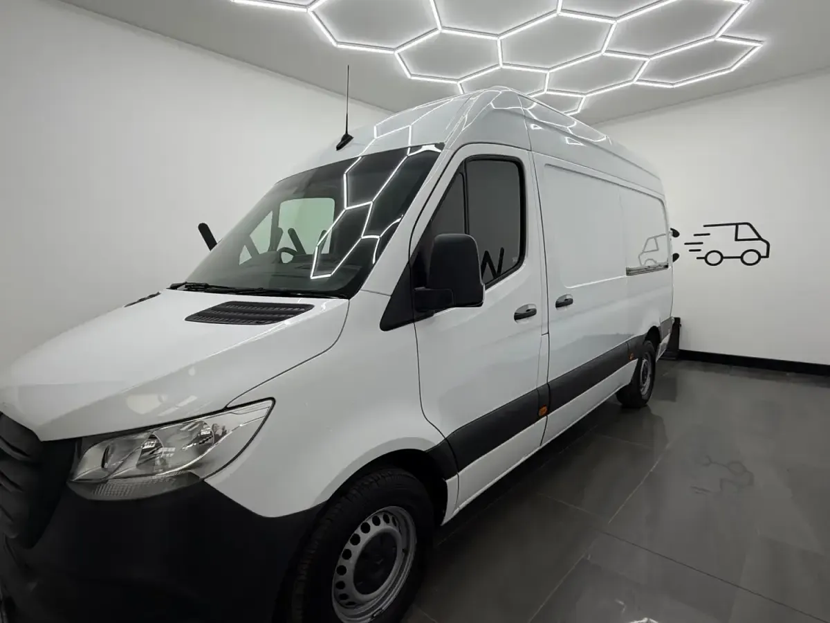 Usado Mercedes Sprinter 2019 Branco Van