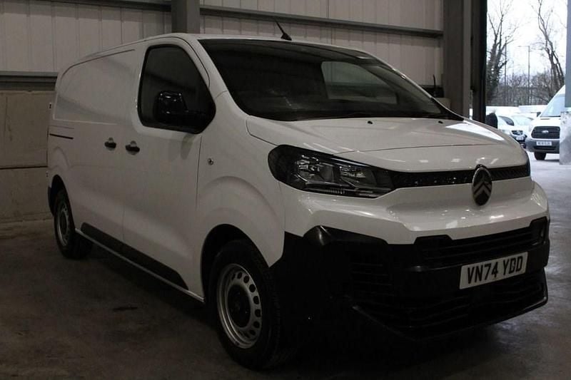 Used Citroën Dispatch 120 HP (88 kW) 2024 White MPV