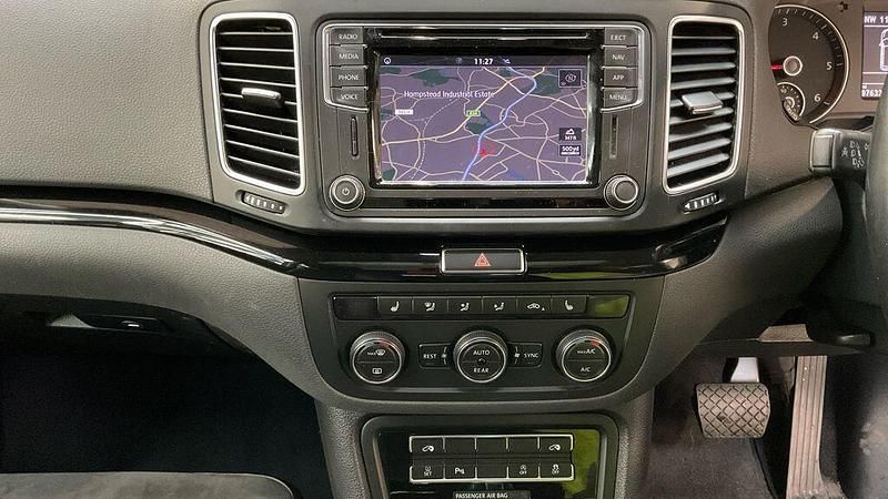 Used VW Sharan SEL 177 HP (130 kW) 2020 Grey MPV