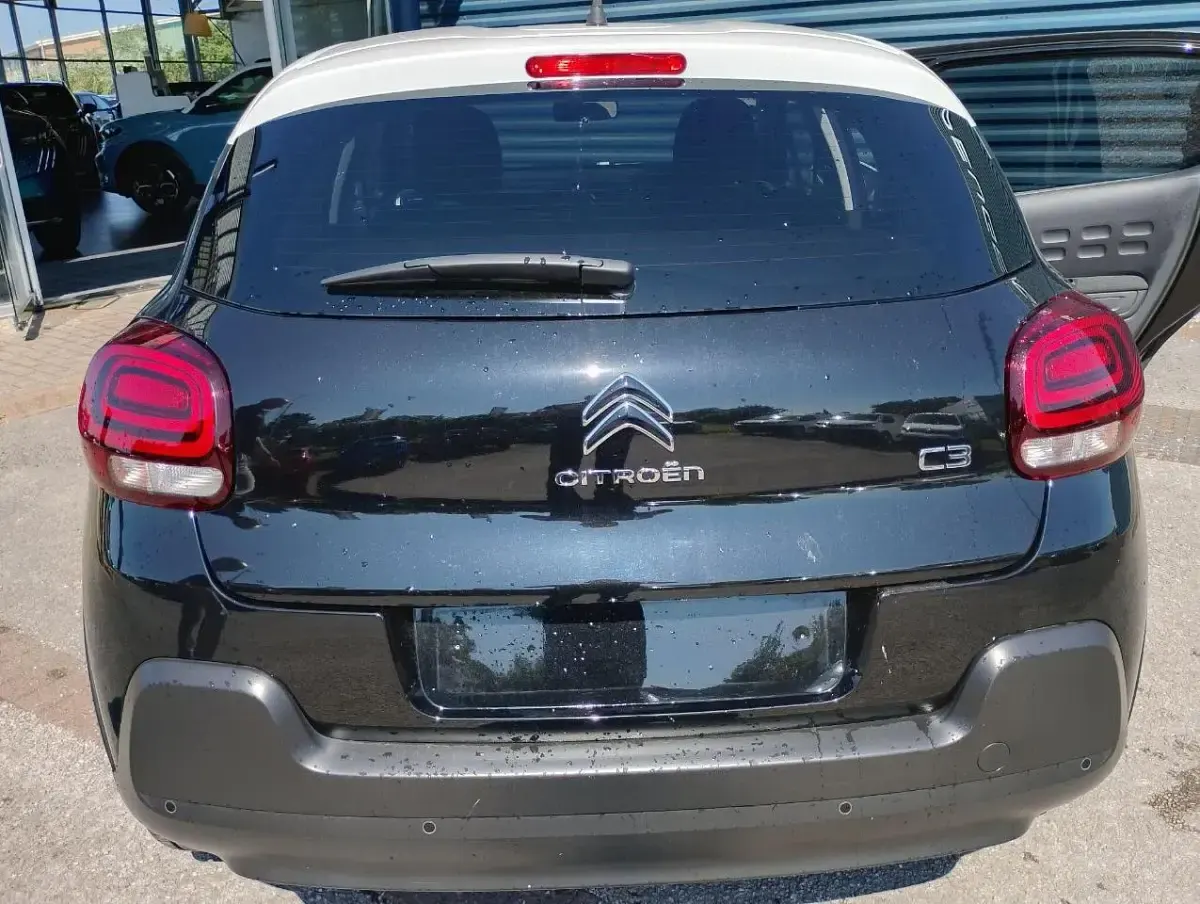 Used Citroën C3 PureTech 82 HP (60 kW) 2024 Black Hatchback