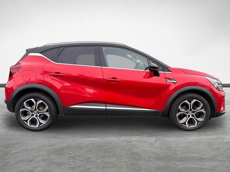 Used Renault Captur Techno 136 HP (100 kW) 2022 Red SUV