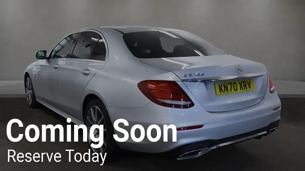 Gebraucht Mercedes E220 AMG line 2020 Silber Limousine