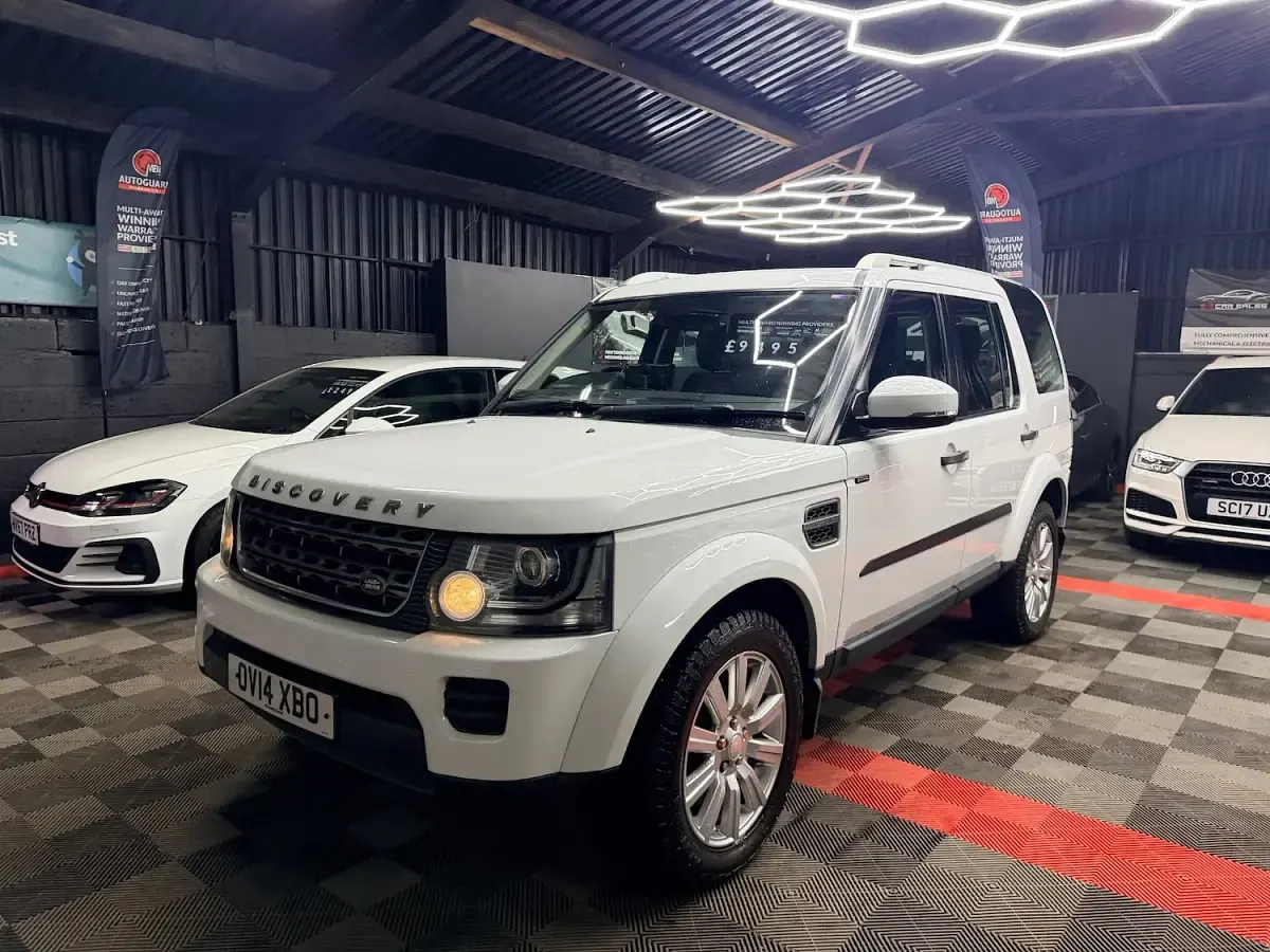 Used Land Rover Discovery 4 2014 White SUV