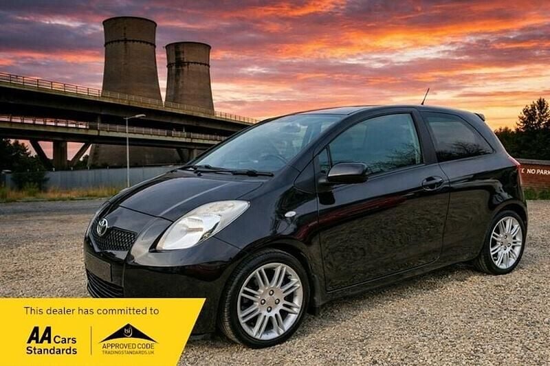 Used Toyota Yaris SR 2008 Black Hatchback