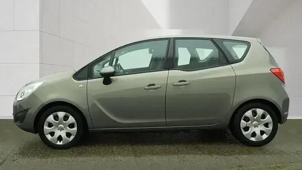 Used Vauxhall Meriva 2011 Brown MPV