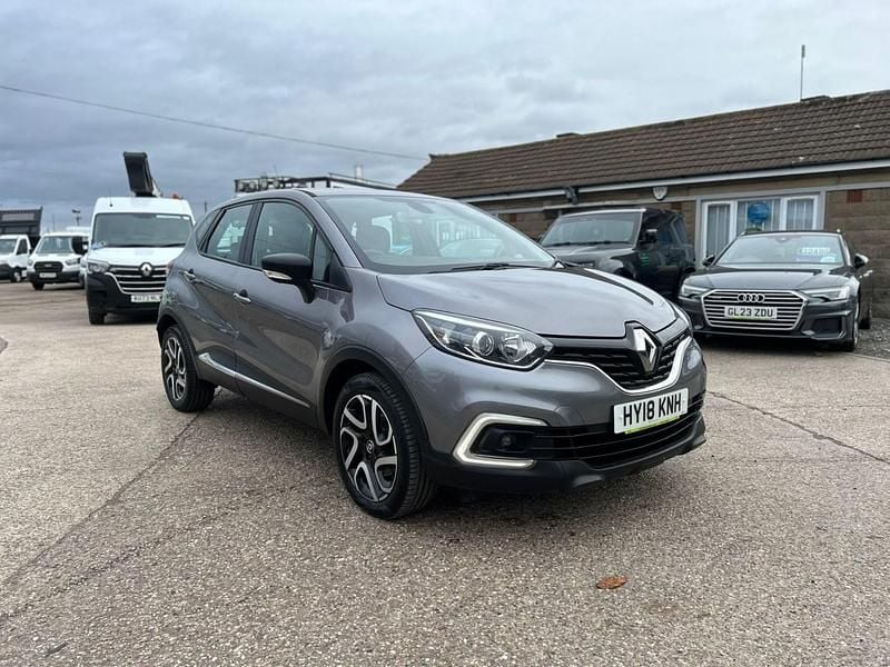 Grey Used 2018 Renault Captur Dynamique SUV | £4,995 (Fair price) - Image 1/4