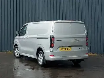 Begagnad Ford Transit Custom Limited 136 HK (100 kW) 2024 Silver Van