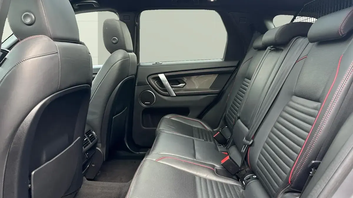 Used Land Rover Discovery 5 HSE Dynamic 241 HP (177 kW) 2020 Eiger grey SUV