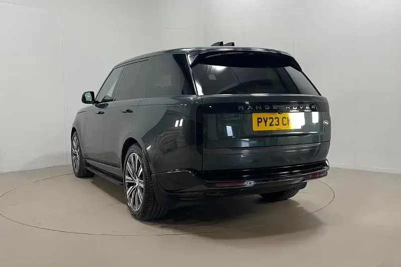 Second-hand Land Rover Range Rover Autobiography 295 CP (216 kW) 2023 Verde SUV