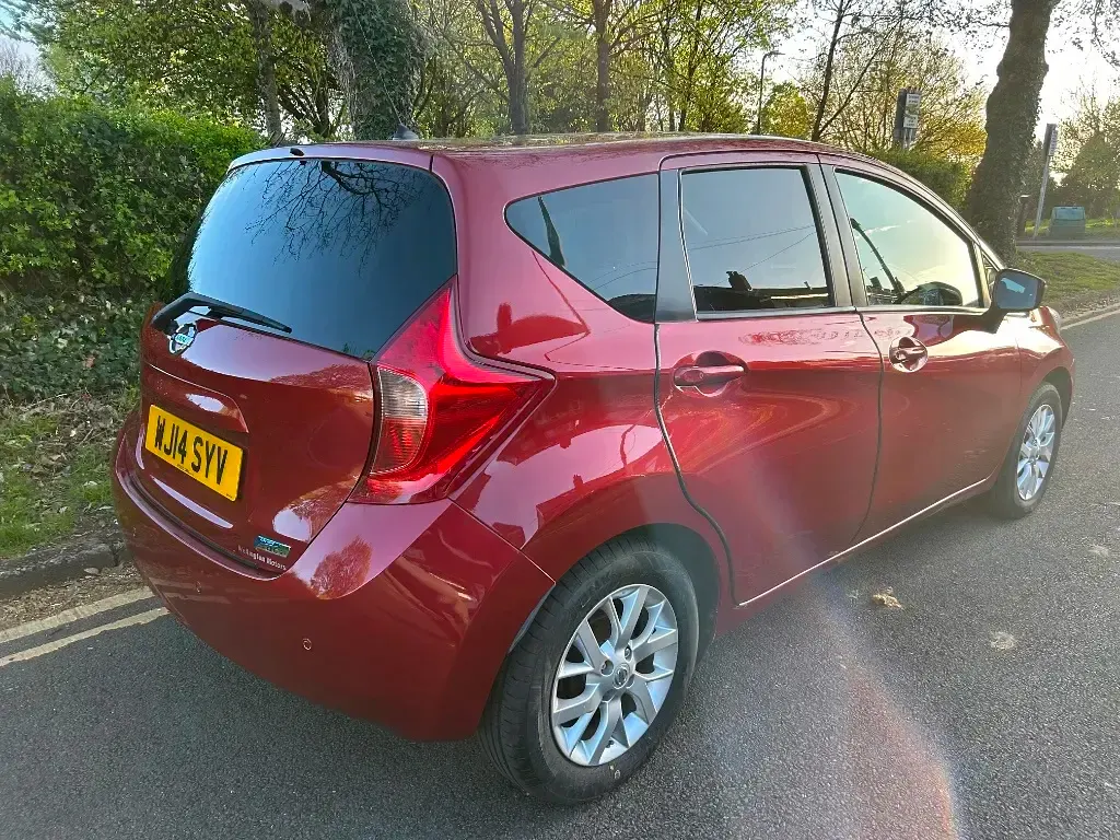 Used Nissan Note Acenta 90 HP (66 kW) 2014 Red Hatchback