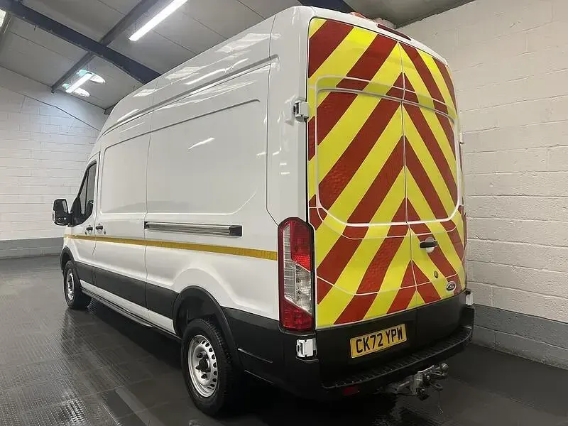Used Ford Transit S 130 HP (95 kW) 2022 White Van