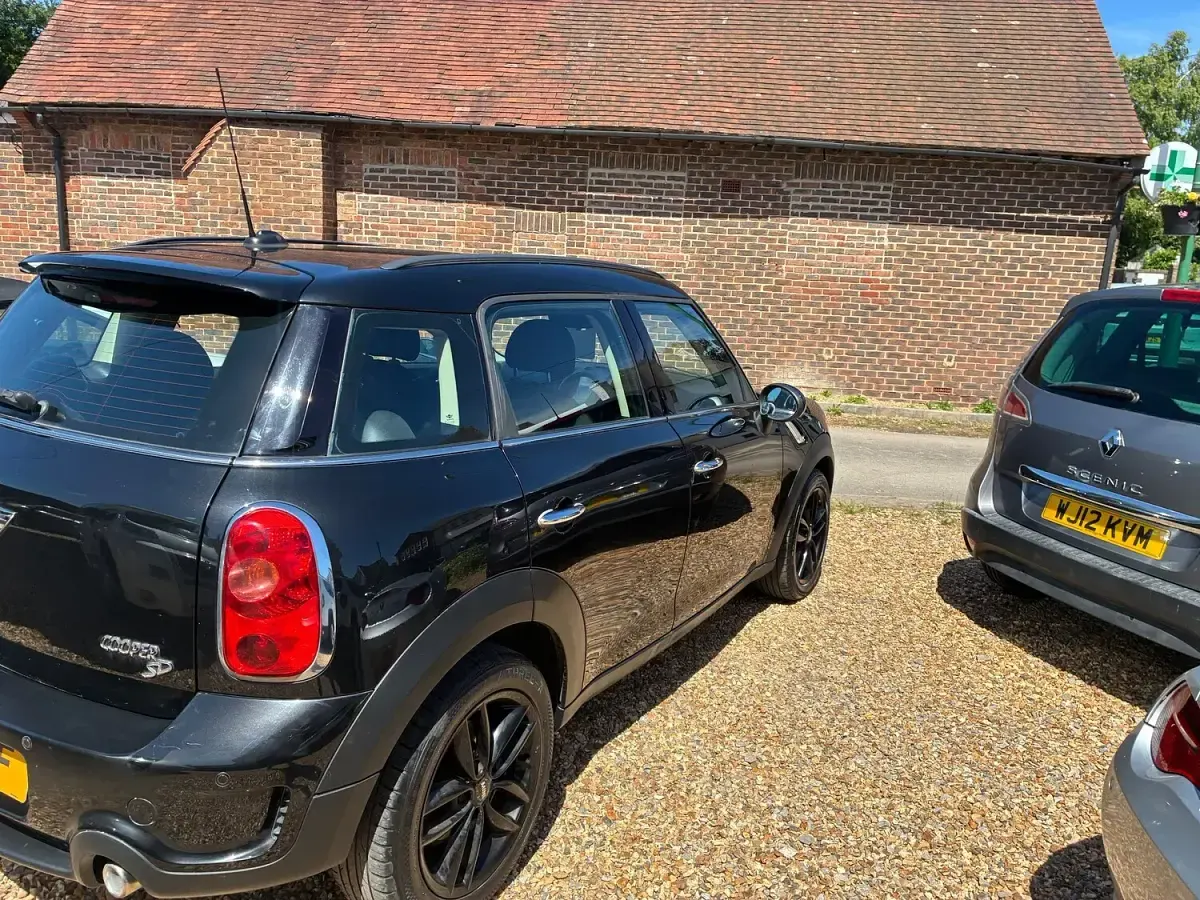 Used Mini Cooper S 143 HP (105 kW) 2012 Black Hatchback