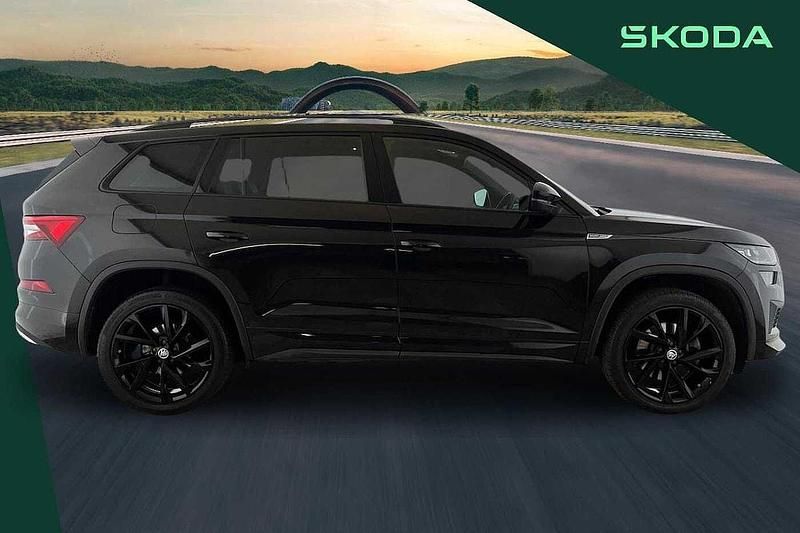 Used Skoda Kodiaq SportLine 200 HP (147 kW) 2022 Black magic pearl effect SUV