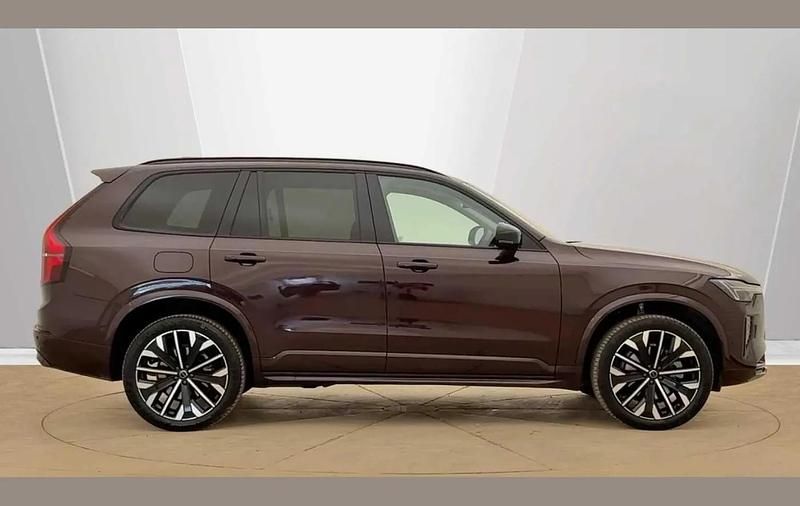 Used Volvo XC90 Plus 247 HP (181 kW) 2025 Red SUV