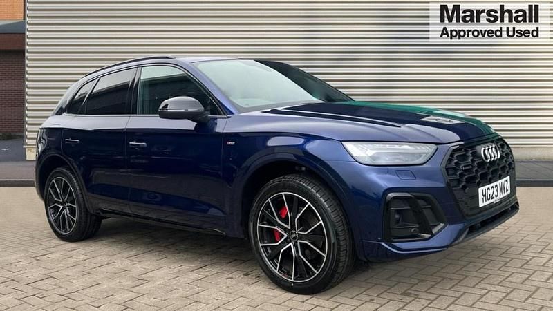 Blue Used 2023 Audi Q5 Comfort SUV | £33,810 (Good price) - Image 1/4