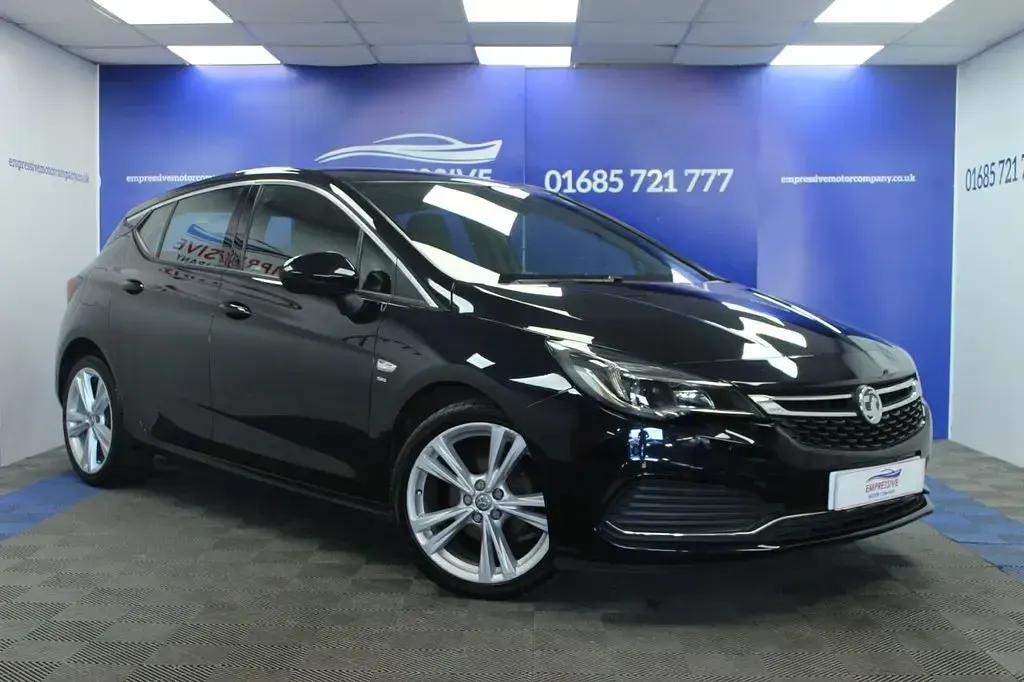 Used Vauxhall Astra SRi 150 HP (110 kW) 2018 Blue Hatchback
