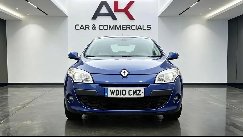 Used Renault Mégane Dynamique 110 HP (80 kW) 2010 Blue Hatchback