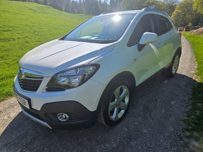 Used Vauxhall Mokka 2015 White SUV