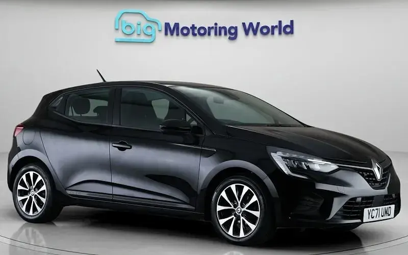 Używany Renault Clio V Iconic 90 KM (66 kW) 2022 Hatchback