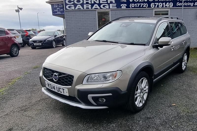 Used Volvo XC70 SE Lux 215 HP (158 kW) 2014 Gold SUV