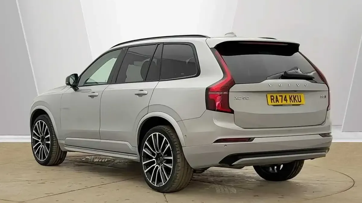Used Volvo XC90 Ultra 455 HP (334 kW) 2025 Silver SUV