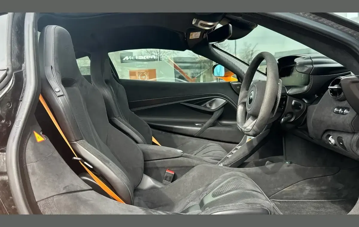 Used Porsche 911S 740 HP (544 kW) 2019 Orange Cabriolet