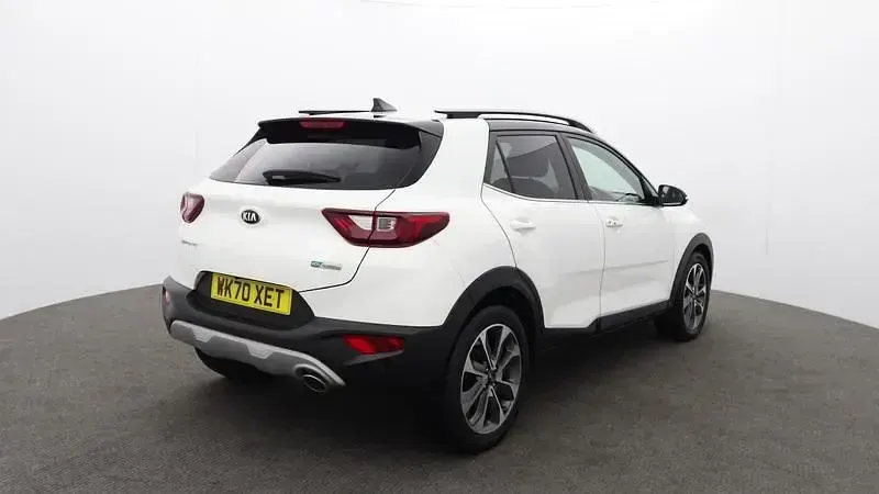 Second-hand Kia Stonic 2020 Alb SUV