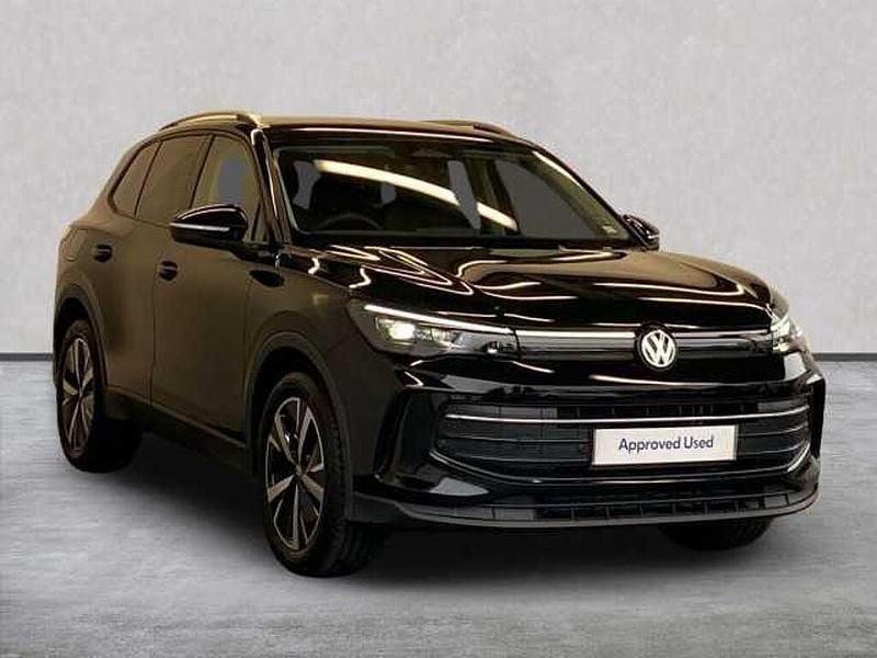 Black New 2025 VW Tiguan Match SUV | £34,640 (Expensive) - Image 1/4