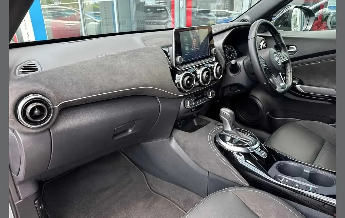 Used Nissan Juke Tekna+ 143 HP (105 kW) 2023 Grey SUV