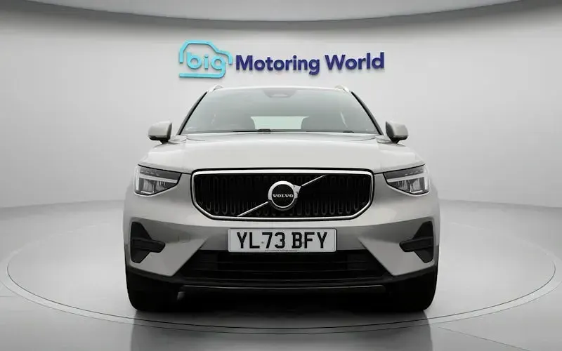 Used Volvo XC40 Core 163 HP (119 kW) 2026 SUV