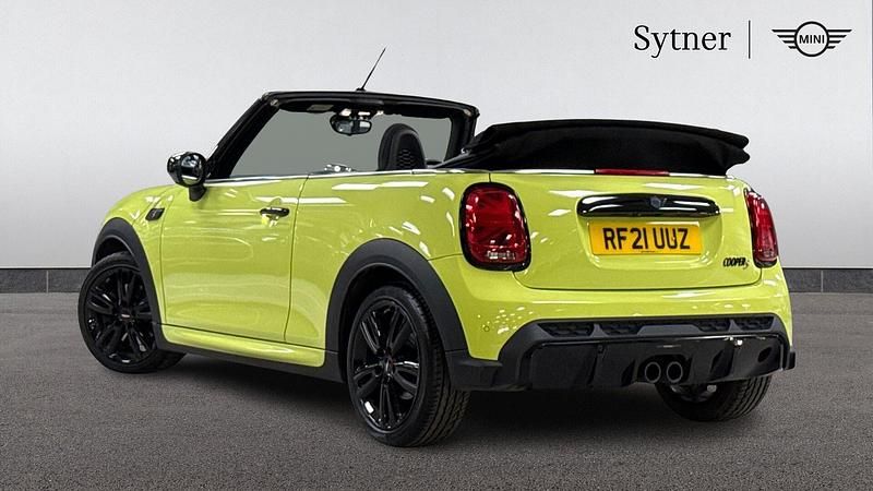 Used Mini Cooper S Sport 176 HP (129 kW) 2021 Yellow Hatchback