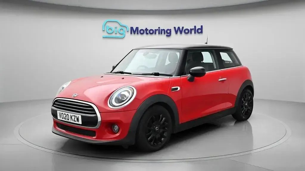 Used Mini Cooper Classic 136 HP (100 kW) 2020 Red Hatchback