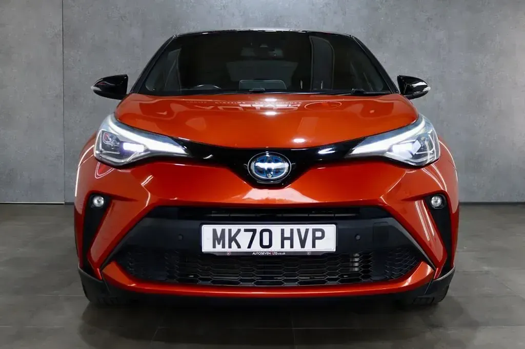 Used Toyota C-HR Edition 184 HP (135 kW) 2020 Orange SUV