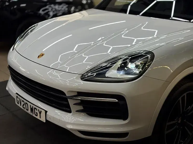 Usado Porsche Cayenne 340 HP (250 kW) 2020 Branco SUV