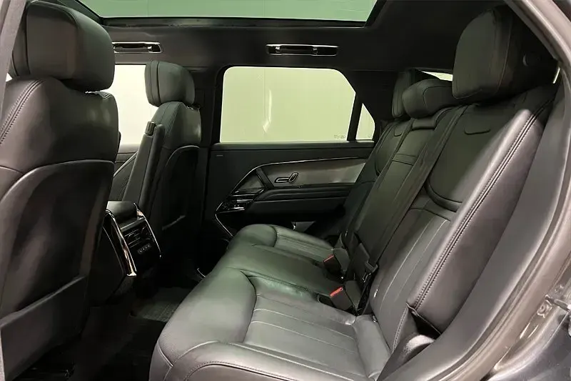 Second-hand Land Rover Range Rover Sport SE Dynamic 249 CP (183 kW) 2025 Gri SUV