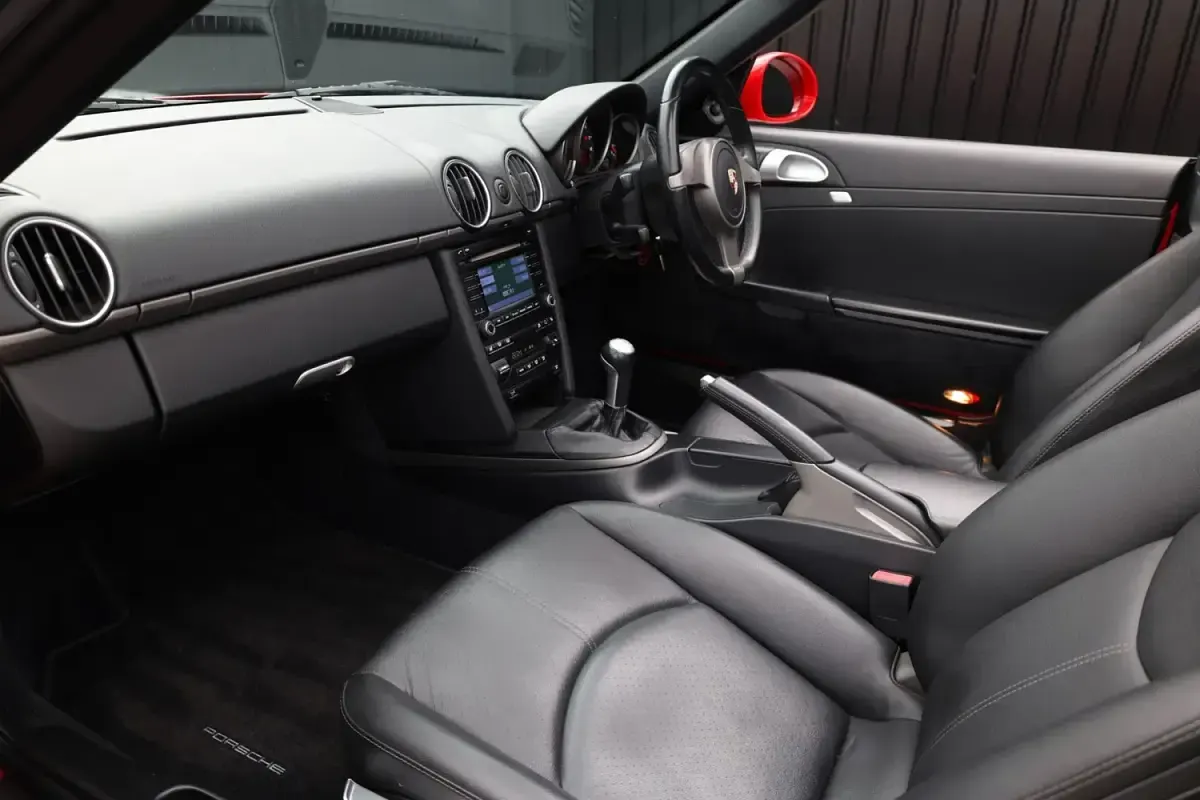 Second-hand Porsche Boxster 255 CP (187 kW) 2010 Roșu Cabrio