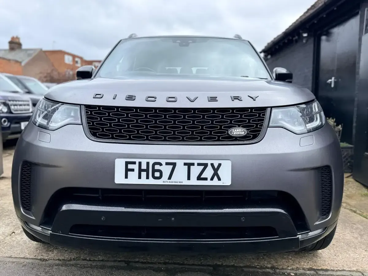 Used Land Rover Discovery 5 HSE Luxury 2017 Black SUV