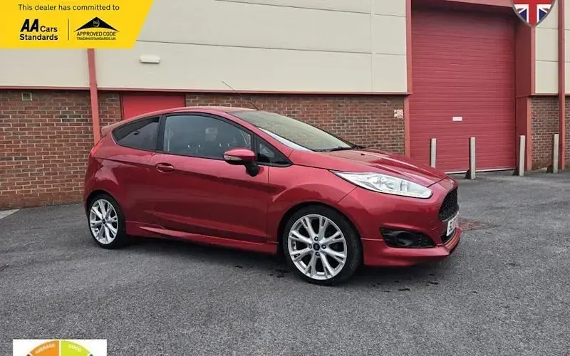 Used Ford Fiesta Zetec 125 HP (91 kW) 2016 Hatchback
