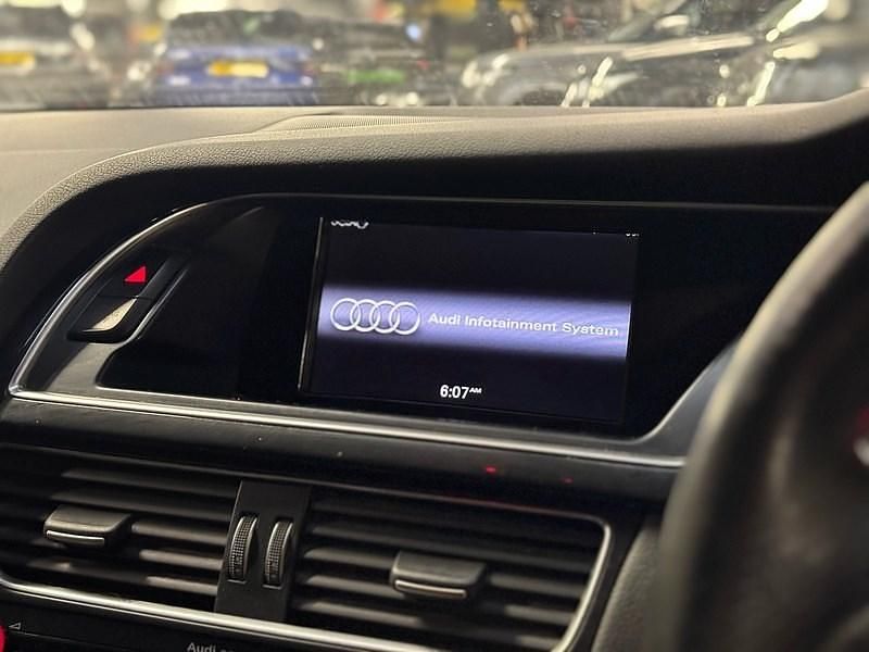 Used Audi A4 Black Edition 141 HP (103 kW) 2013 Grey Sedan