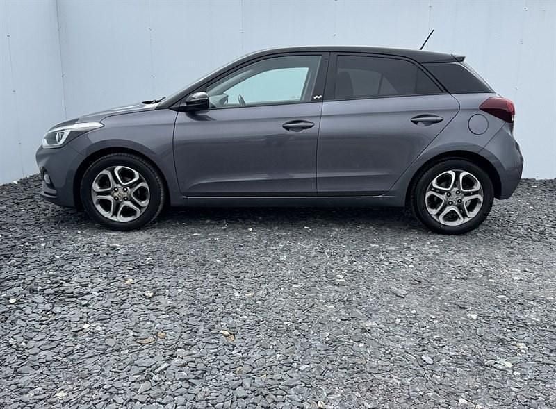 Used Hyundai i20 84 HP (61 kW) 2020 Grey Hatchback