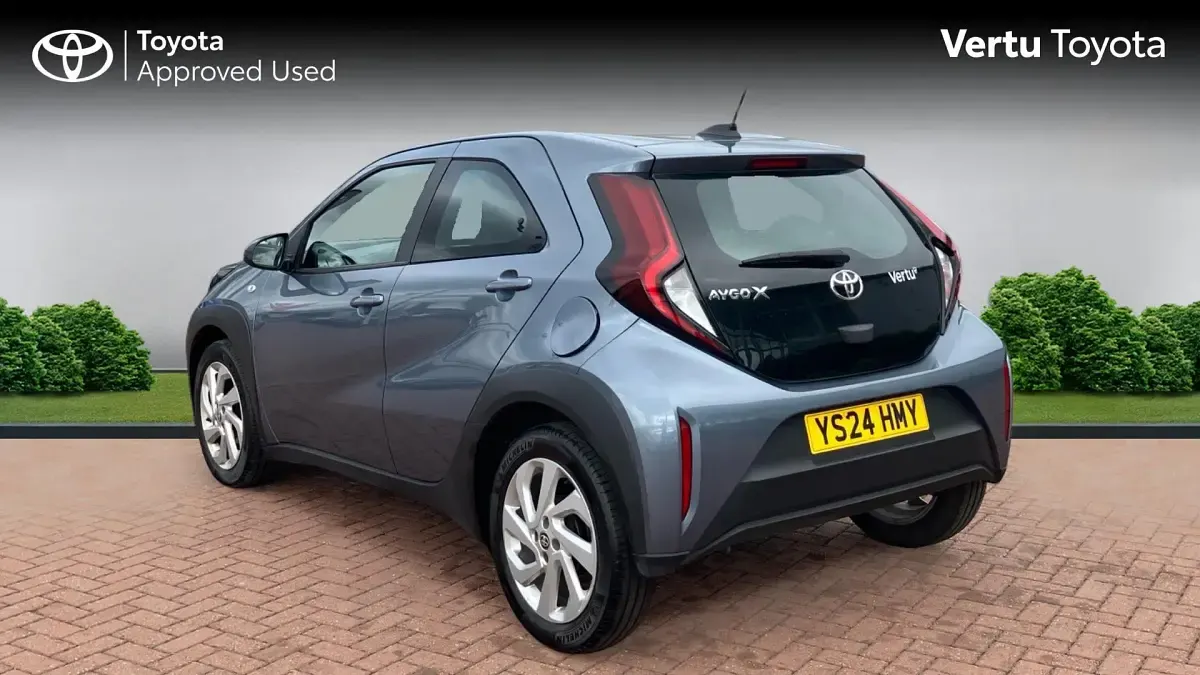 Used Toyota Aygo X PURE 72 HP (52 kW) 2024 Persian salt (metallic paint) SUV
