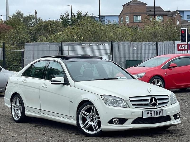 Begagnad Mercedes C220 2011 Vit Sedan