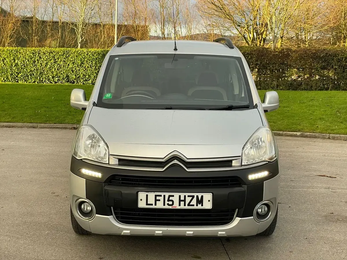 Used Citroën Berlingo XTR 90 HP (66 kW) 2015 Silver MPV